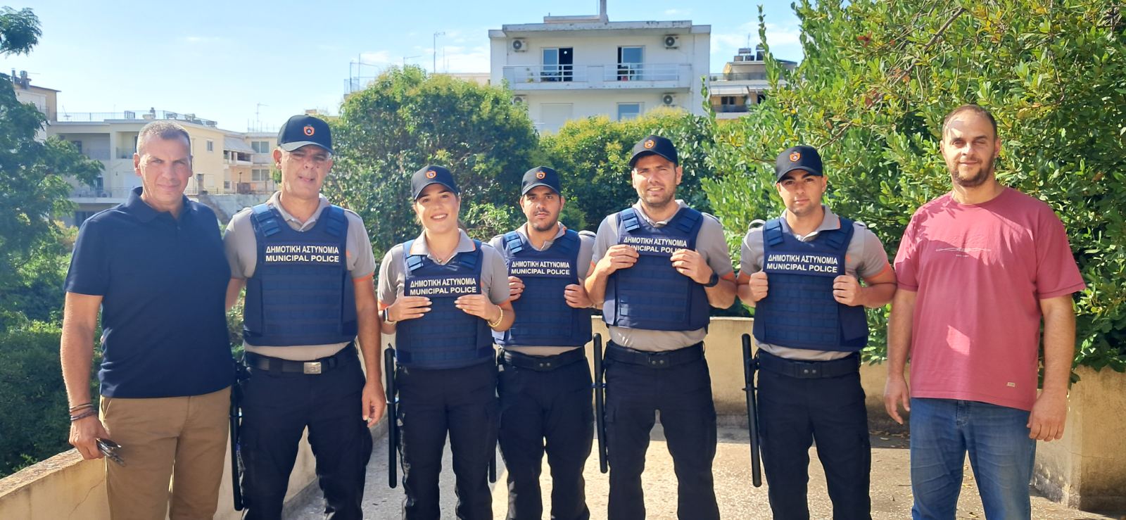 Επίσκεψη του Δημάρχου Σπάρτης στα γραφεία της Δημοτικής Αστυνομίας – Από τη Δευτέρα 17 Αυγούστου στη μάχη της καθημερινότητας με πέντε νέα μέλη