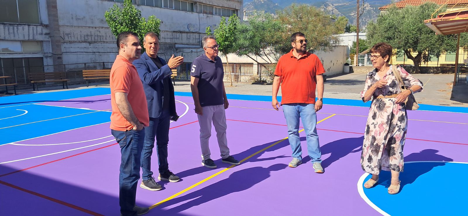 Επίσκεψη του Δημάρχου Σπάρτης, Μιχάλη Βακαλόπουλου, στα έργα αναβάθμισης των αύλειων χώρων σχολικών μονάδων και κοινόχρηστων χώρων 