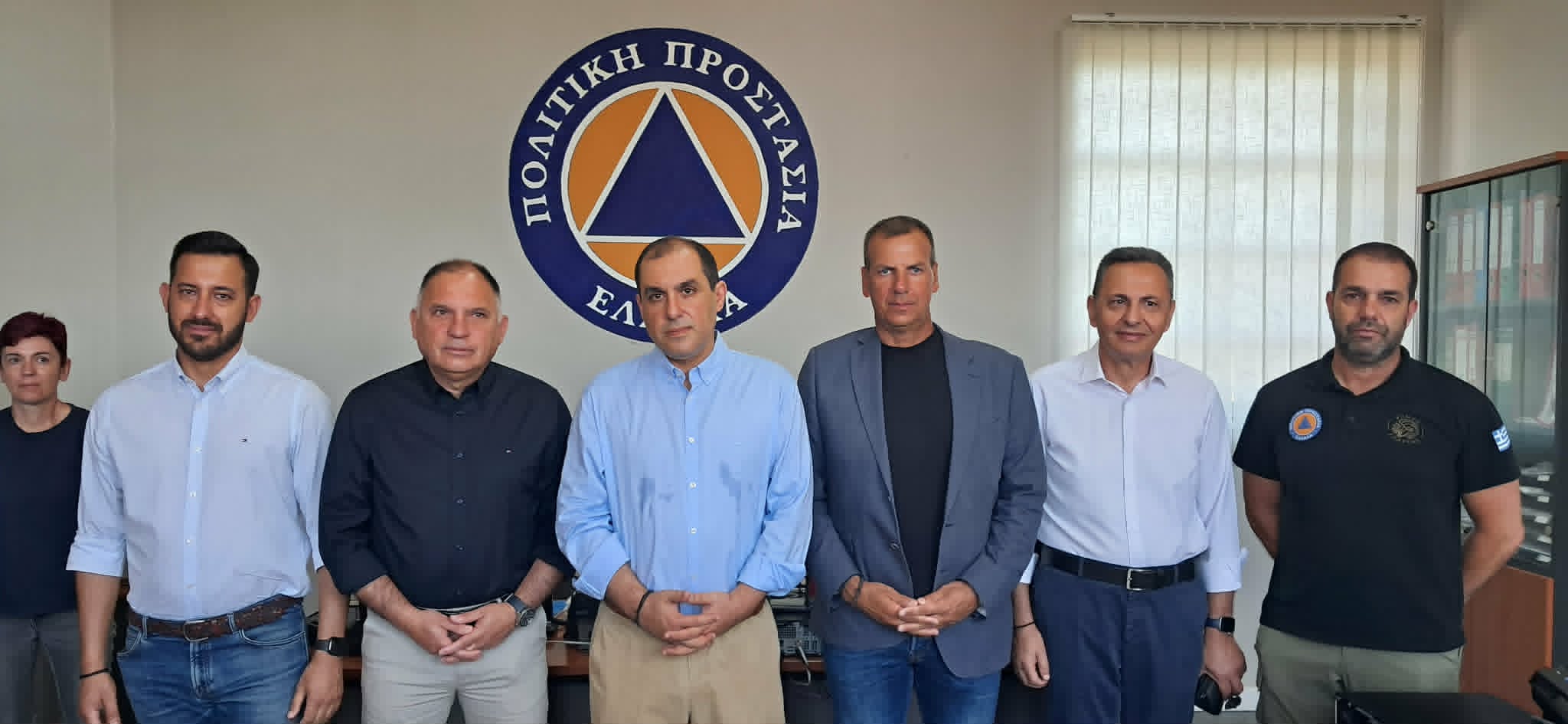 Επίσκεψη του Υφυπουργού Κλιματικής Κρίσης & Πολιτικής Προστασίας, Κώστα Κατσαφάδου, στις εγκαταστάσεις της Πολιτικής Προστασίας του Δήμου Σπάρτης