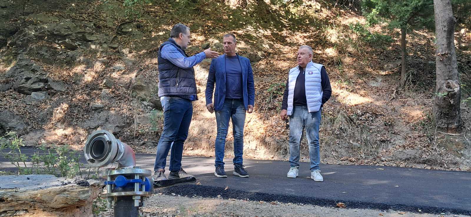 Ολοκληρώθηκε η ασφαλτόστρωση του δρόμου πάνω από τον αγωγό που συνδέει τις πηγές της Τρύπης με τη δεξαμενή της Σπάρτης