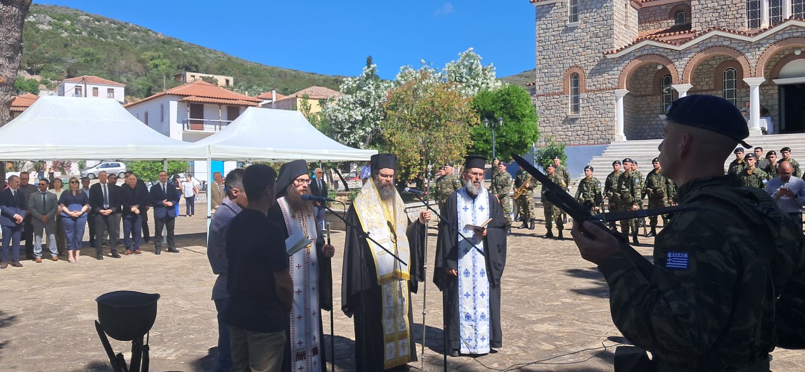 Με κάθε λαμπρότητα οι επετειακές εκδηλώσεις Τιμής και Μνήμης των θυμάτων του Ολοκαυτώματος των Αγίων Αναργύρων