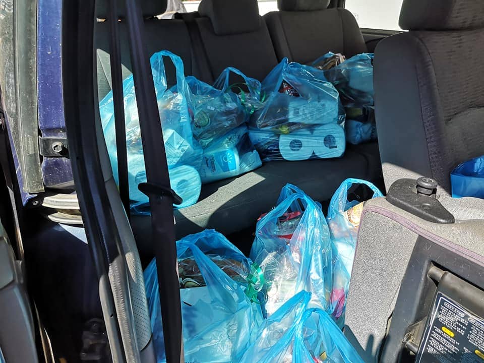 Κατ' οίκον διανομή τροφίμων στους δικαιούχους του κοινωνικού παντοπωλείου