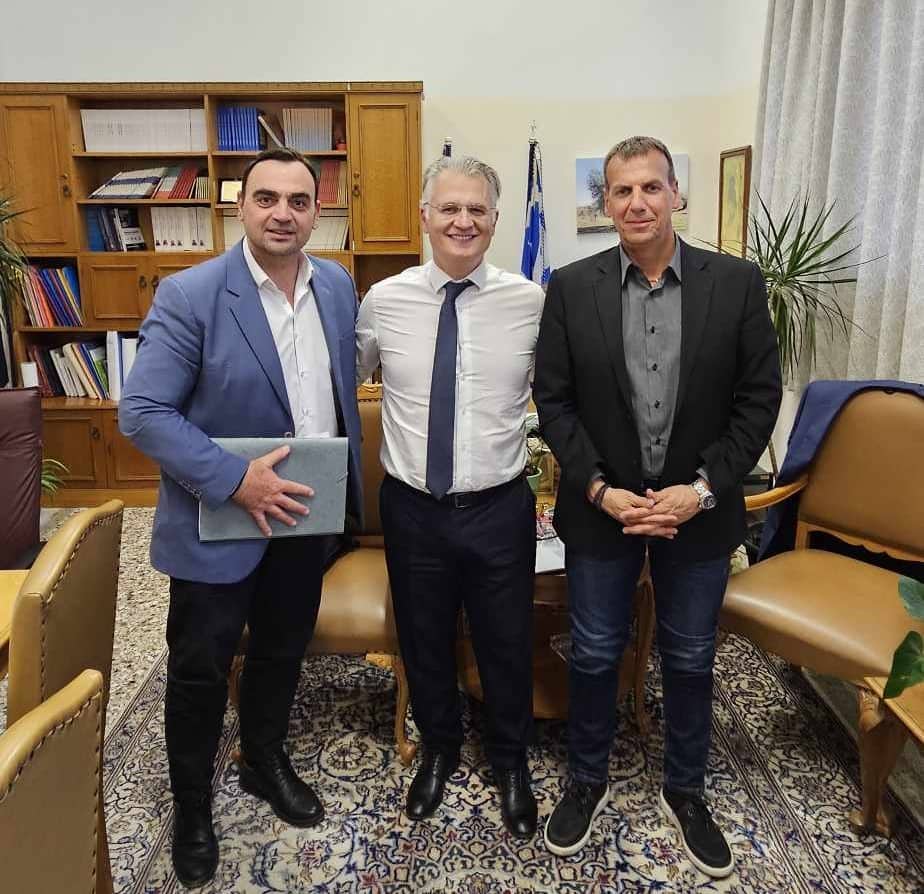 Συνάντηση εργασίας του Δημάρχου Σπάρτης, κ. Μιχάλη Βακαλόπουλου με τον Περιφερειάρχη, κ. Δημήτρη Πτωχό για ΟΧΕ και ΒΑΑ