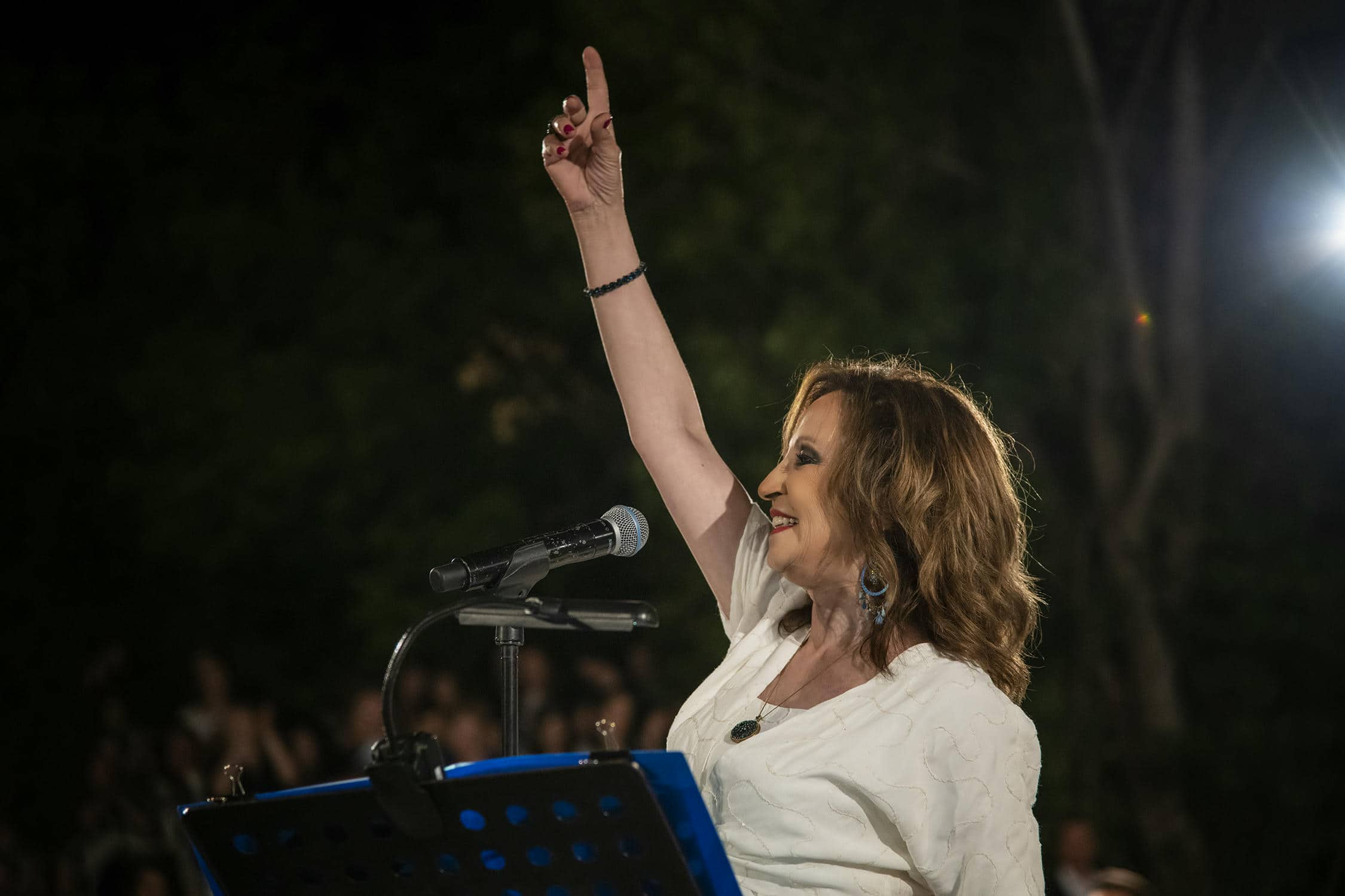 Η Γλυκερία τραγούδησε με τη Φιλαρμονική του Δ. Σπάρτης στο Σαϊνοπούλειο